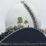 Disney Epcot instala ensamblajes modulares integrados fabricados a medida de Kubes Steel que albergan efectos especiales para el espectáculo de luces musicales "Armonioso"