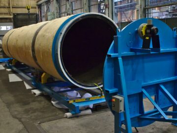 Un compostador de grado industrial fabricado a medida en construcción en Kubes Steel